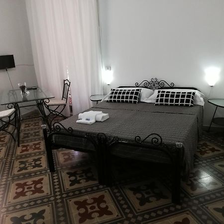 Aloi Rooms Catânia Exterior foto